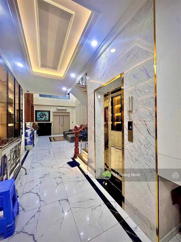 Nhà phố tâm huyết 5m x 40m. 3 tầng thang máy mặt tiền đường tô ngọc vân. đoạn ngay cầu bến phân