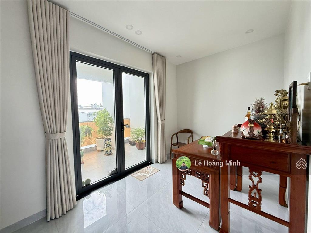 Nhà phố xây ở tâm huyết 4,2m x 17m. 3 tầng mt hẻm nhựa 8m thông trung mỹ tây 2a
