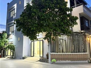 Siêu phẩm 5,5m x 16m. 3 tầng góc 2mt hẻm 8m đường thạnh xuân 25