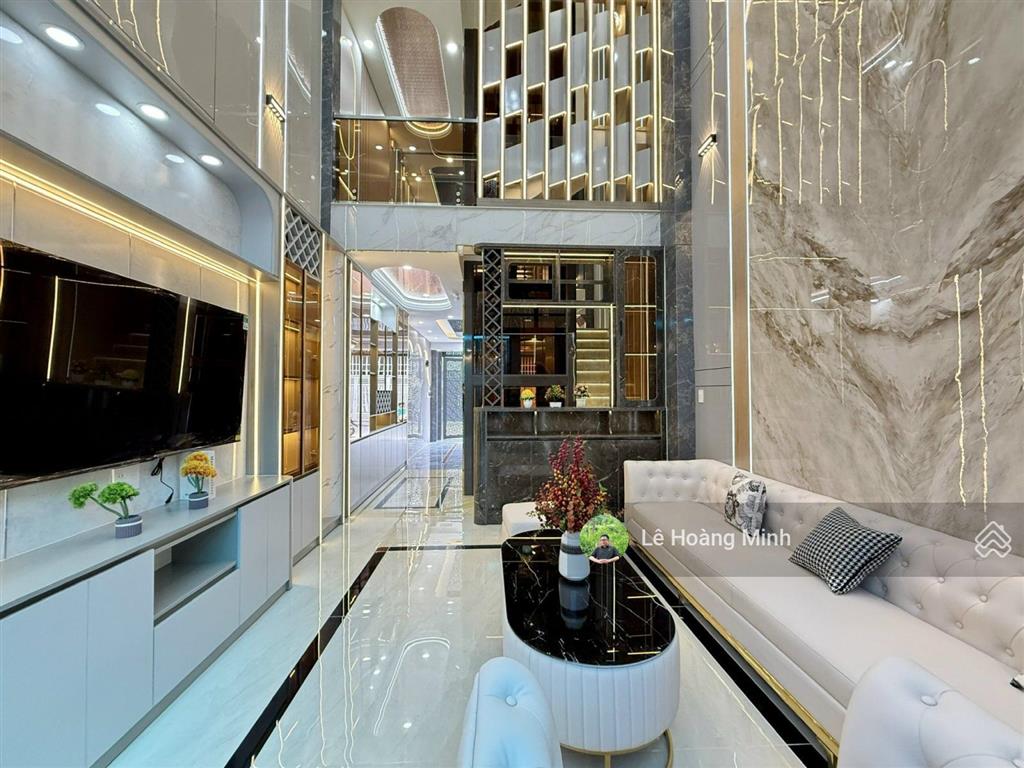 Siêu phẩm 4m x 17m. 4 tầng thang máy 1/ hẻm nhựa 8m đường thạnh xuân 21. ngay chợ minh phát