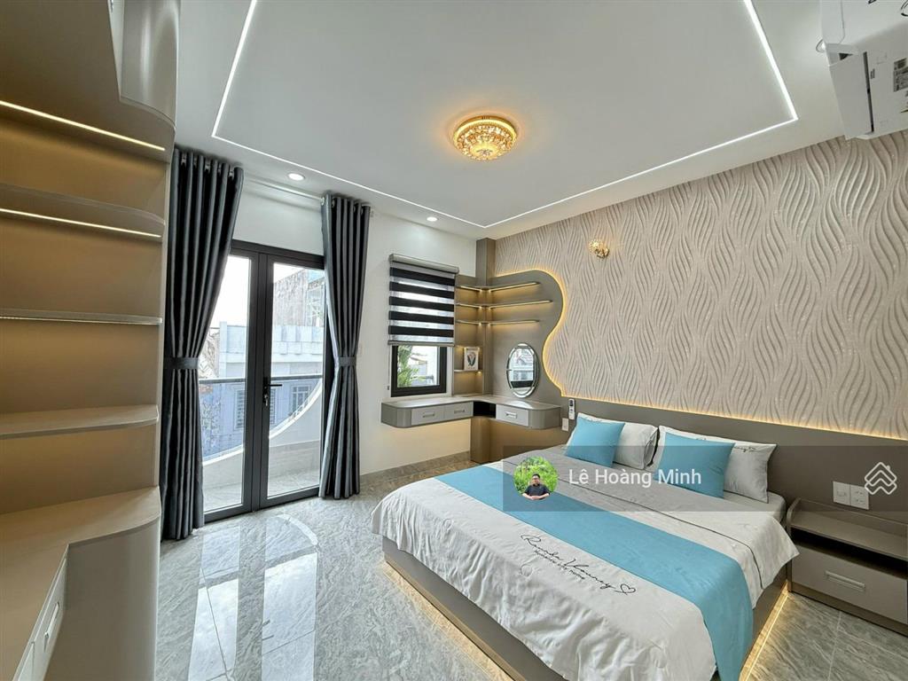 Siêu phẩm 4m x 17m. 4 tầng thang máy 1/ hẻm nhựa 8m đường thạnh xuân 21. ngay chợ minh phát