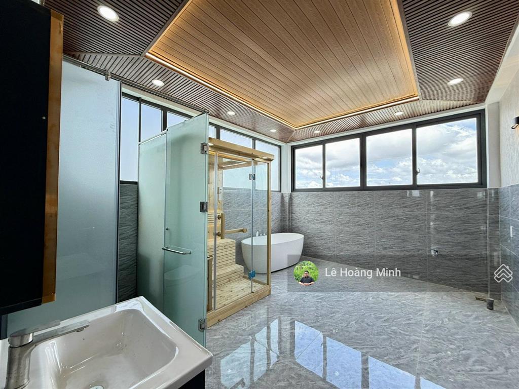 Siêu phẩm 4m x 17m. 4 tầng thang máy 1/ hẻm nhựa 8m đường thạnh xuân 21. ngay chợ minh phát