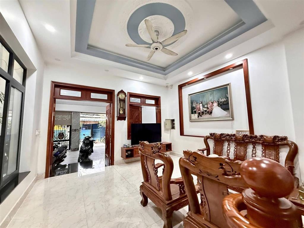 Giá quá tốt nhà phố 6m x 20m. 4 tầng thang máy đường trương thị hoa (tth07), ngay metro
