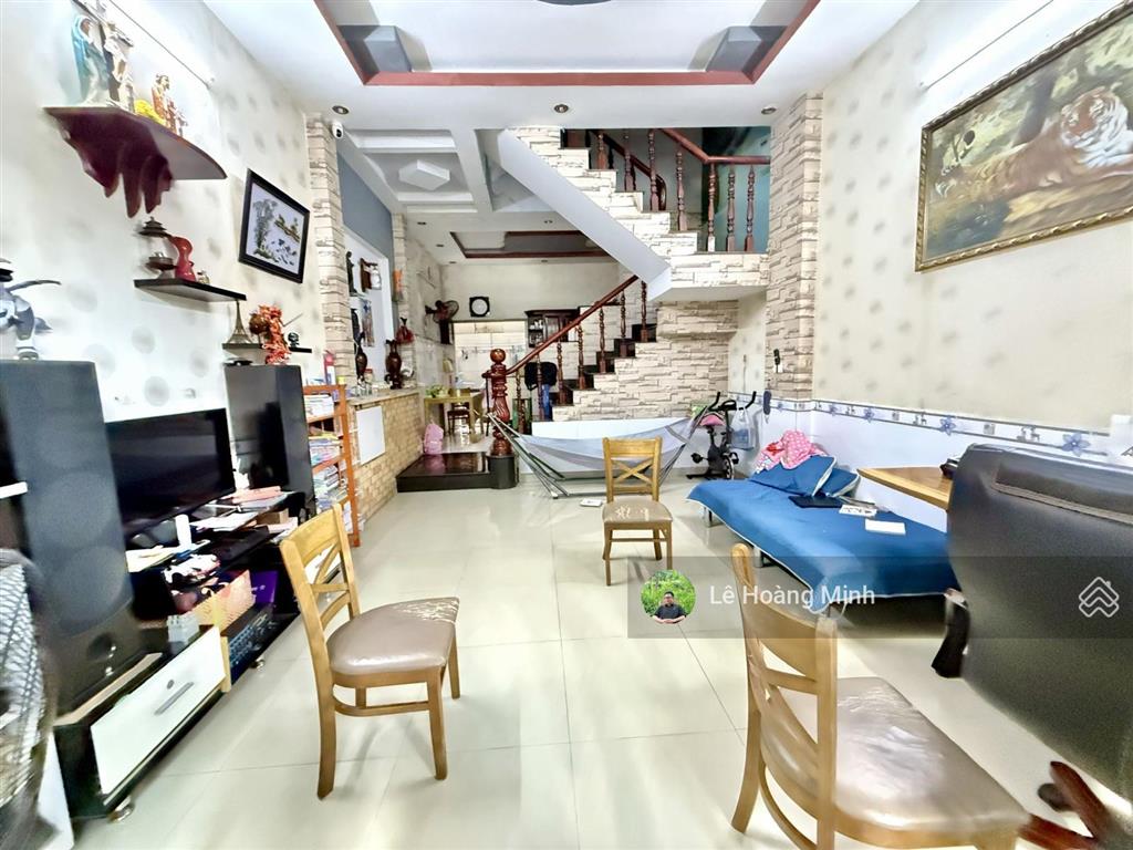 Hàng hiếm nhà phố 11m x 13m, đúc 2 lầu (xây thành 2 căn) 1/ hẻm xe hơi đường thới an 05
