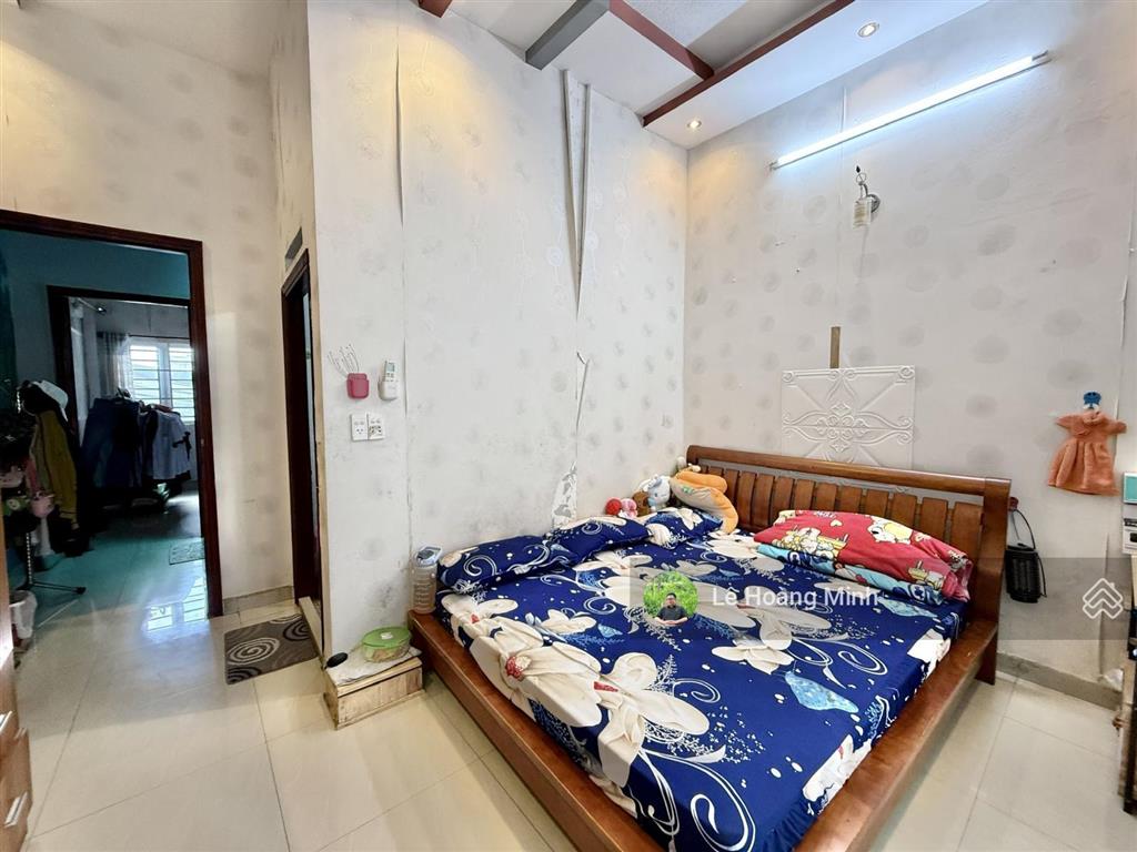 Hàng hiếm nhà phố 11m x 13m, đúc 2 lầu (xây thành 2 căn) 1/ hẻm xe hơi đường thới an 05