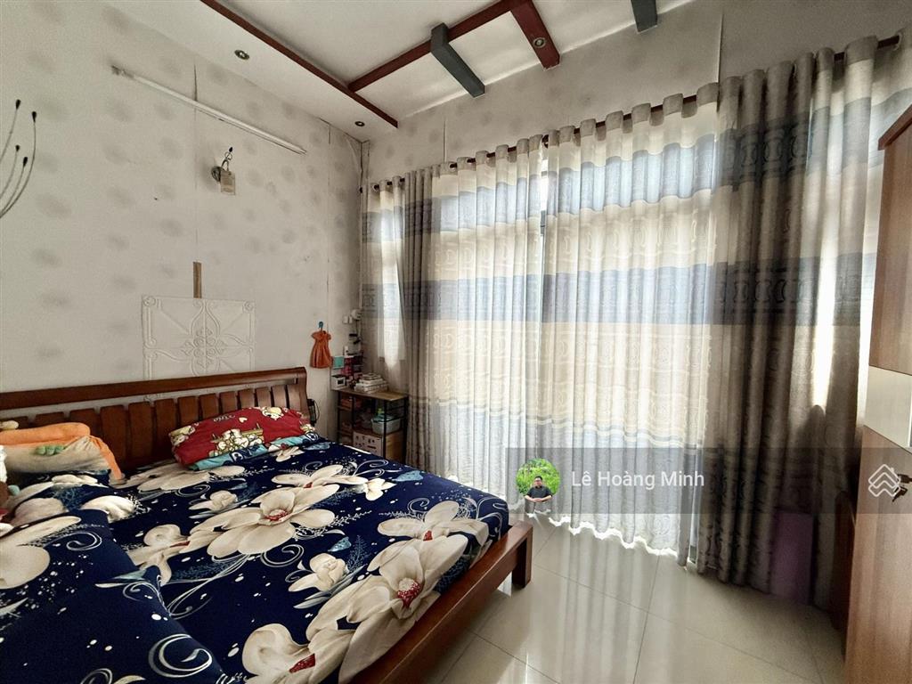 Hàng hiếm nhà phố 11m x 13m, đúc 2 lầu (xây thành 2 căn) 1/ hẻm xe hơi đường thới an 05