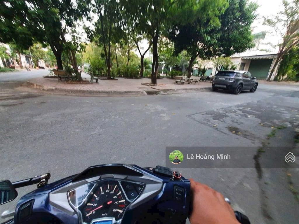 Lô đất đẹp 10m x 20m, góc 2 mặt tiền view công viên khu biệt thự phú nhuận, lê thị riêng