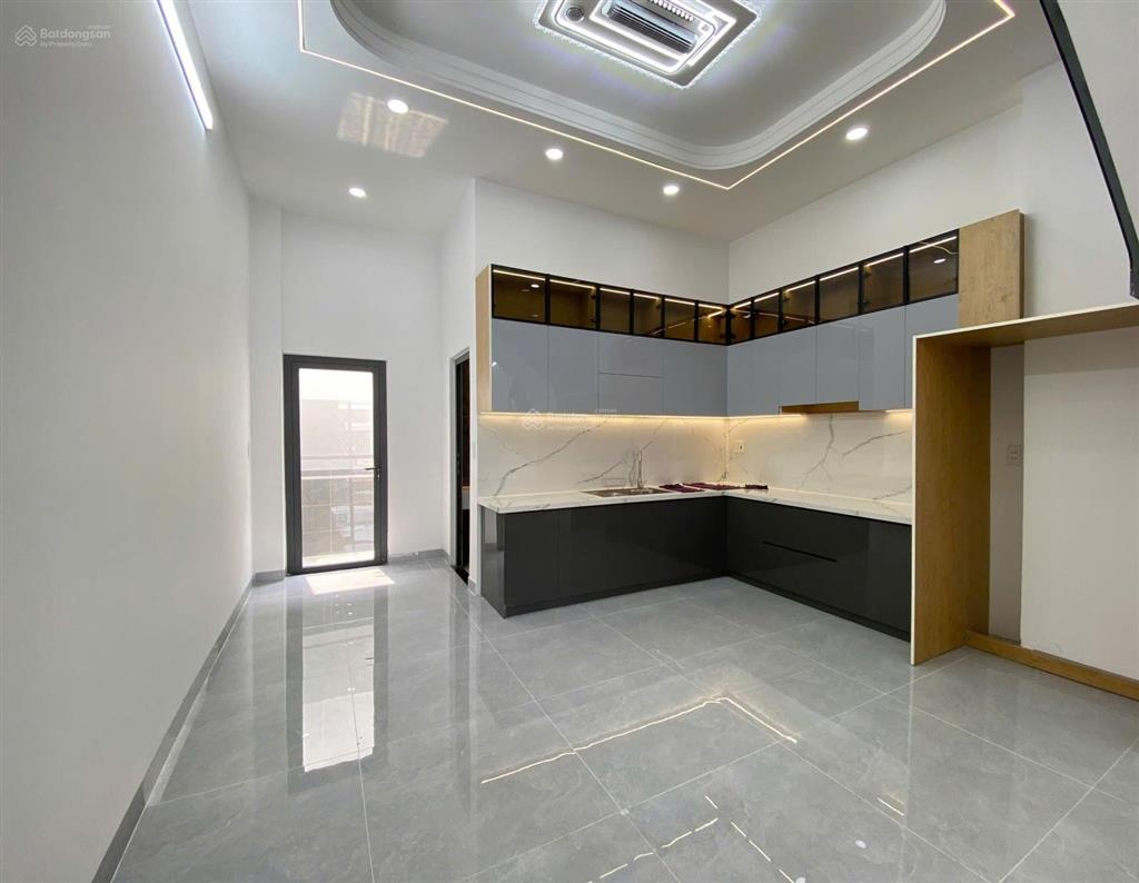 Siêu phẩm 4,7m x 25m. 4 tầng mặt tiền đường hiệp thành 12. ngay chợ hiệp thành