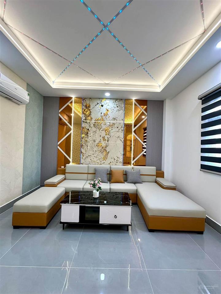 Siêu phẩm 4m x 18m. 5 tầng thang máy gần ngay trường chinh cầu tham lương