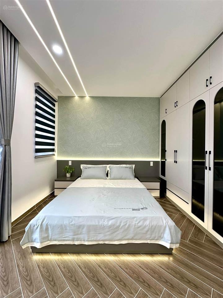 Siêu phẩm 4m x 18m. 5 tầng thang máy gần ngay trường chinh cầu tham lương