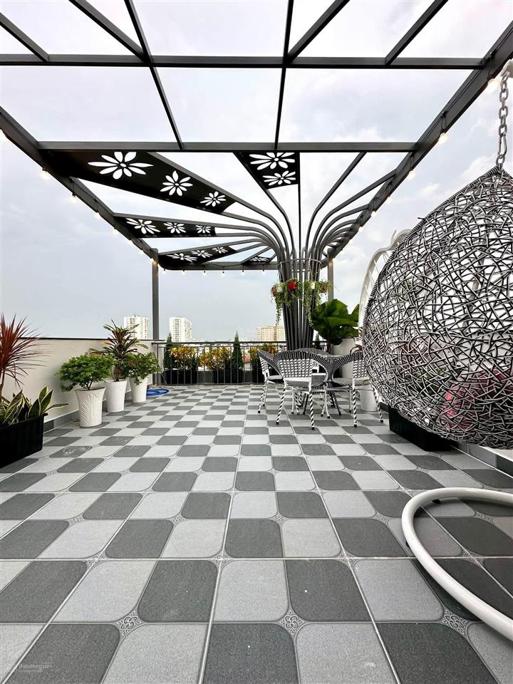 Siêu phẩm 4m x 18m. 5 tầng thang máy gần ngay trường chinh cầu tham lương