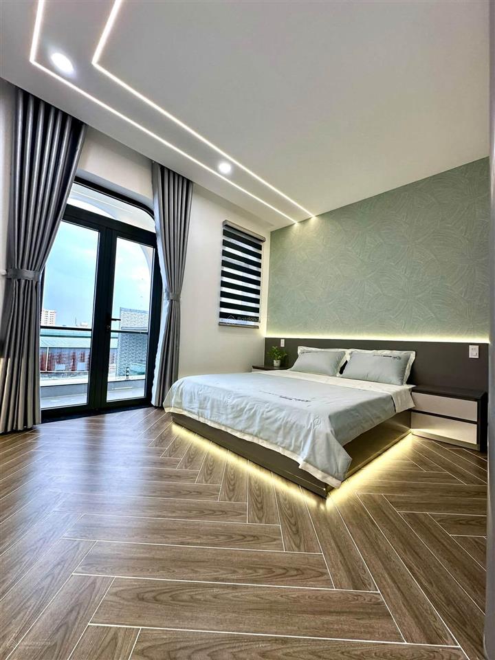Siêu phẩm 4m x 18m. 5 tầng thang máy gần ngay trường chinh cầu tham lương