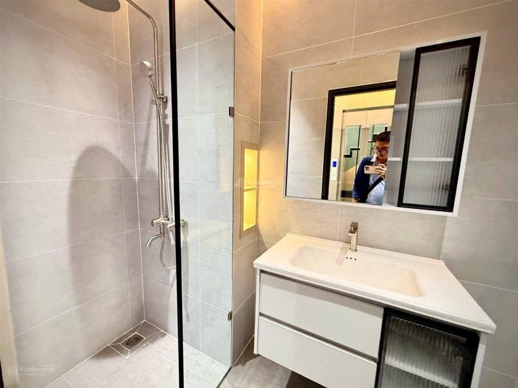 Siêu phẩm 5m x 24m. 5 tầng có thang máy 1/ ngắn đường lê văn khương