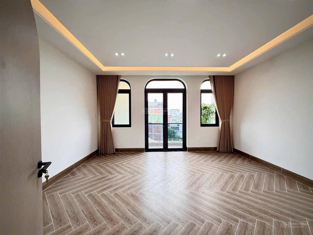 Siêu phẩm 5m x 24m. 5 tầng có thang máy 1/ ngắn đường lê văn khương