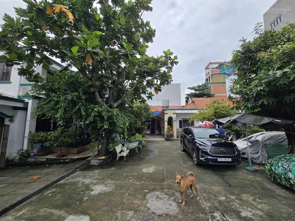 Biệt thự sân vườn 1090m2 thổ cư đường nguyễn văn quá. gần trường chinh tham lương