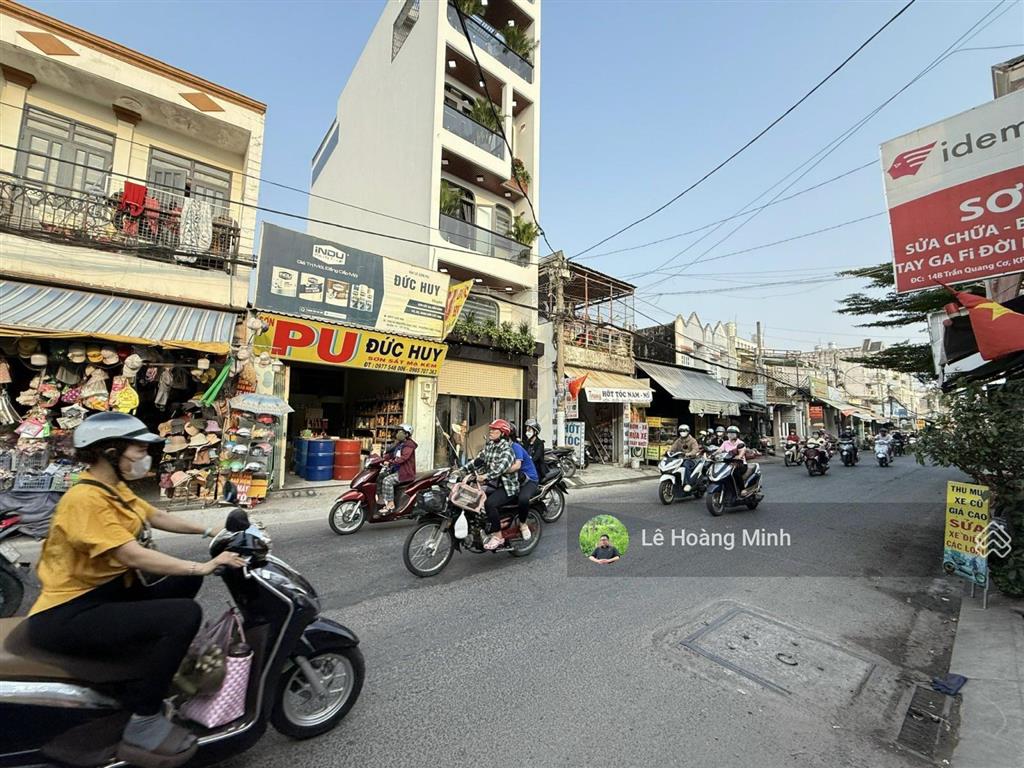 Siêu phẩm 4 tầng có thang máy mặt tiền chợ trần quang cơ kinh doanh tốt