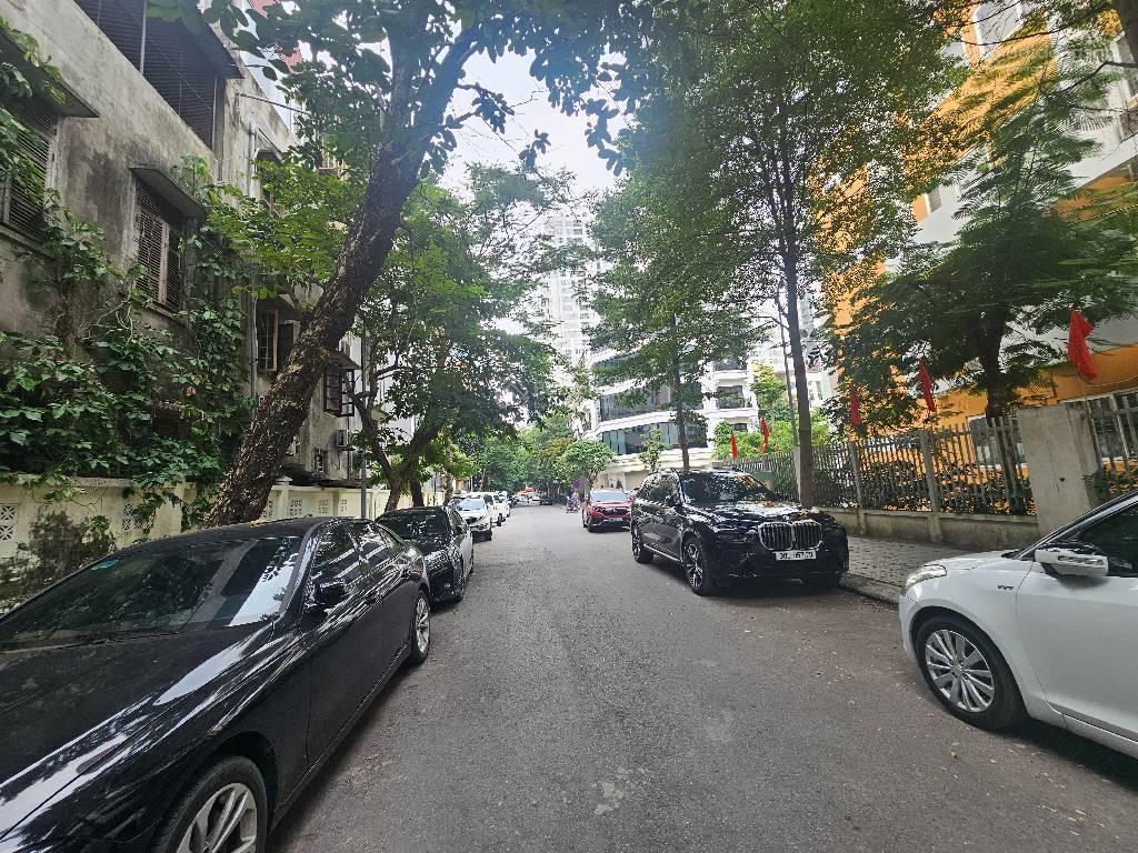 Mặt tiền đẹp gần hồ đầm sòi  vị trí vàng kinh doanh cho thuê  nhiều tiện ích  ưu điểm tuyệt vời