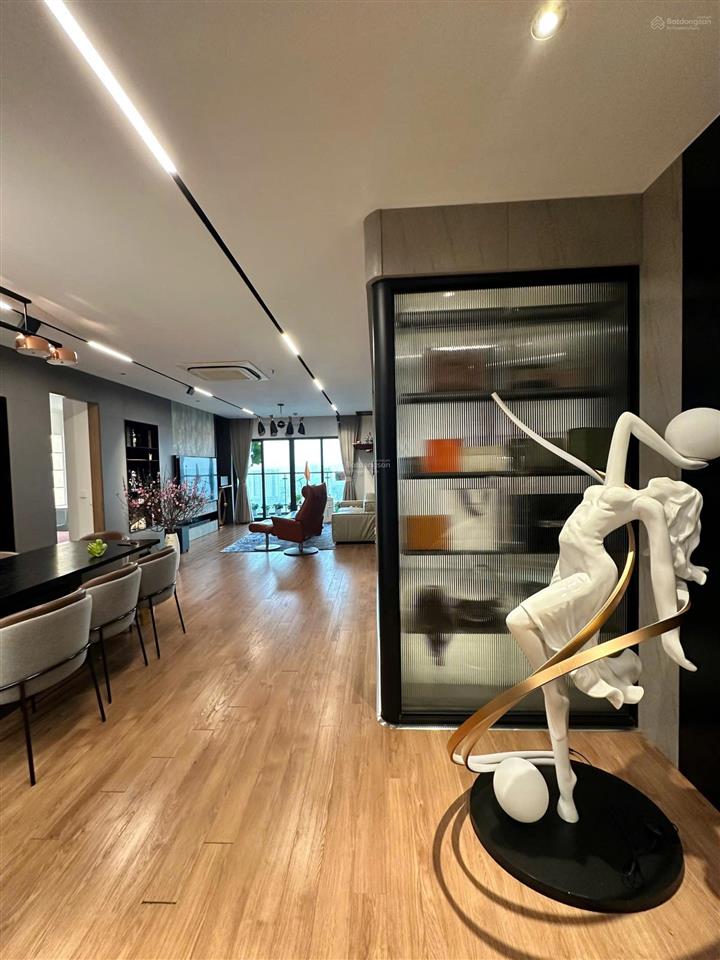 Cc bán chung cư gold tower số 275 nguyễn trãi nhà 3 ngủ 2wc full đồ. diện tích 113,5m2 thông thuỷ