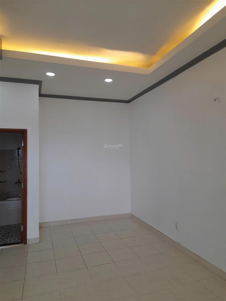 Hot! bán căn penthouse conic đông nam á 3pn 2wc 160m2 giá 3,7 tỷ.
