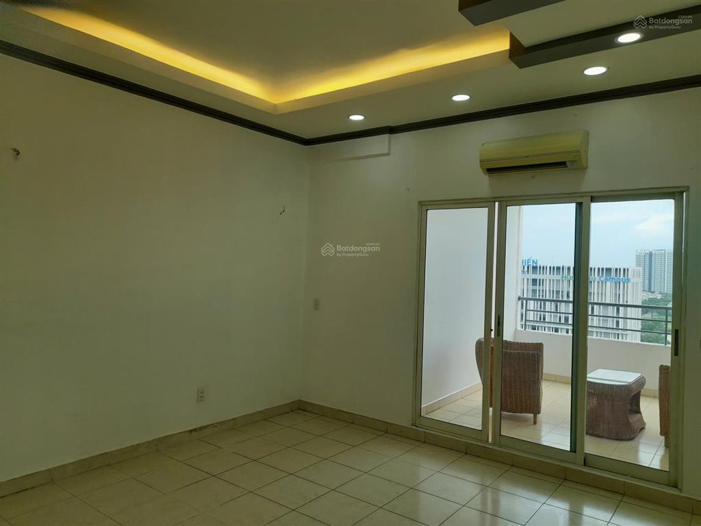 Hot! bán căn penthouse conic đông nam á 3pn 2wc 160m2 giá 3,7 tỷ.