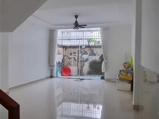 Hot! bán nhà mặt phố kdc 13e bình hưng, bình chánh, 1 trệt 3 lầu dt 5x20 m2. đã có sổ. giá 7,6 tỷ.