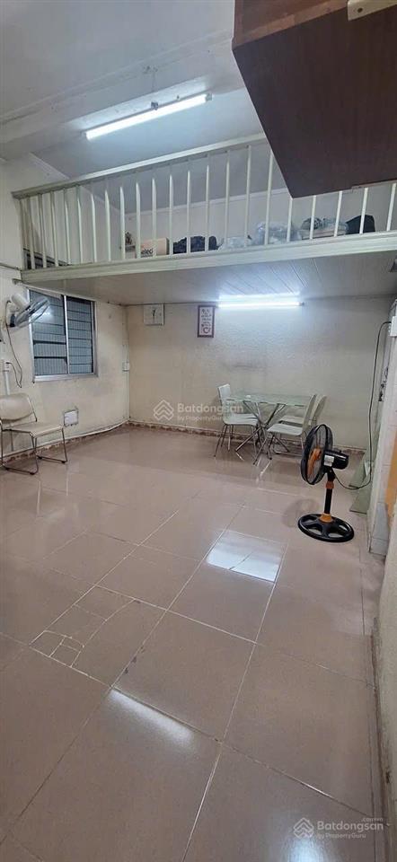 Chung cư quận 1 giá rẻ. dt 27m2. giá chỉ 2,7 tỷ.  0938 573 *** (đình phước)