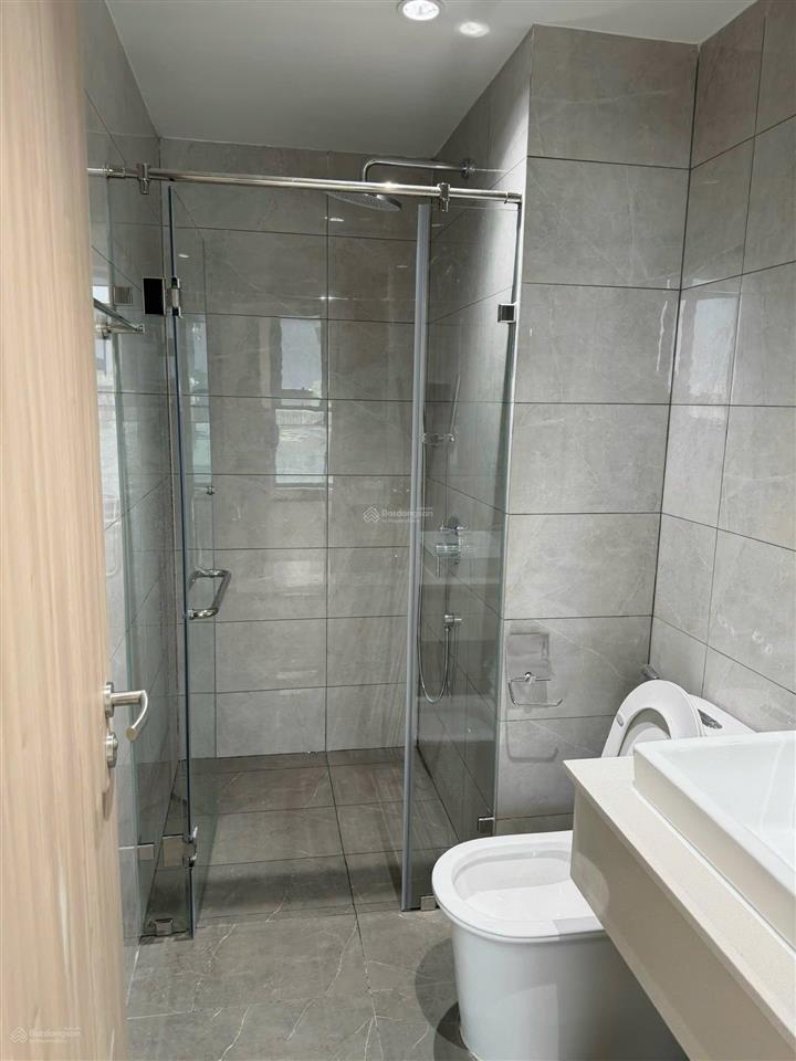 Bán gấp căn hộ d  aqua 2pn, 1wc, 54m2, view bến bình đông. giá 4,025 tỷ