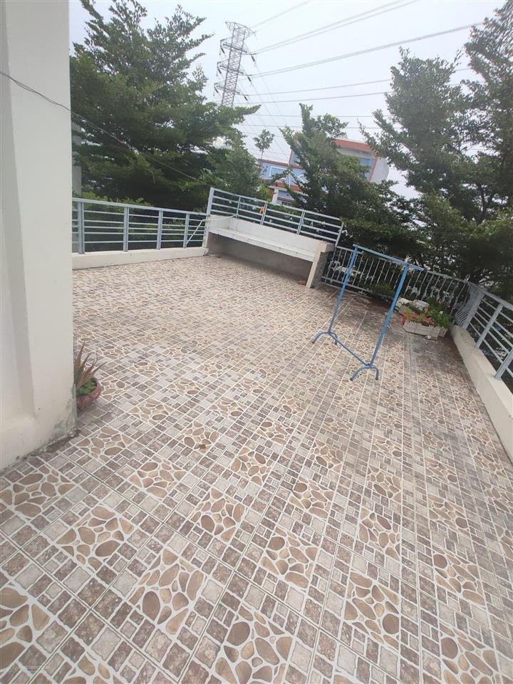 Bán nr 5pn, 5wc, 83,3m2 tại khu nhà ở cán bộ  công nhân viên, 5,3 tỷ