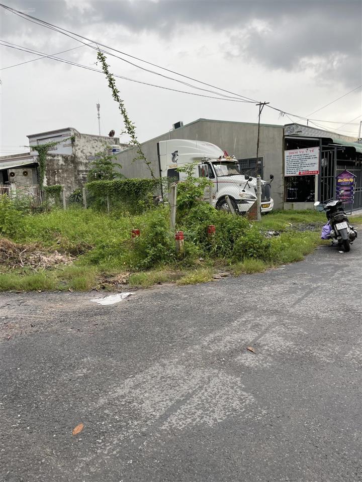 Bán đất lô góc 2 mặt tiền 1 sẹc đường nguyễn văn linh, giá 900 tr