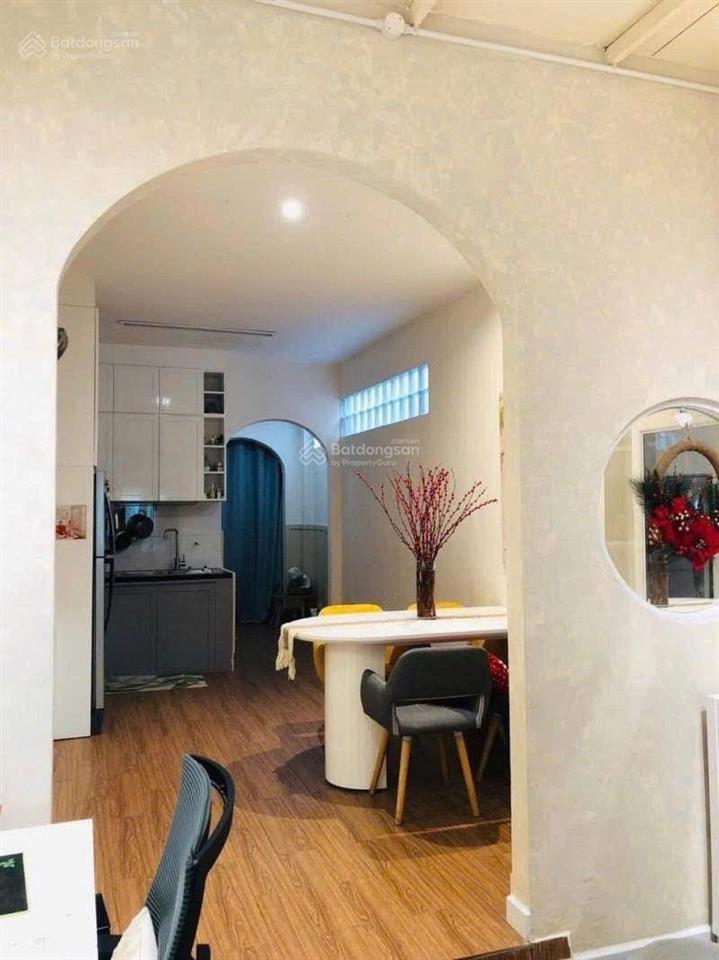 Bán nhà 2 tầng hẻm xe hơi ngang 3,5 x 20 ngay siêu thị vincom phan văn trị giá  7 tỷ 85 tr .