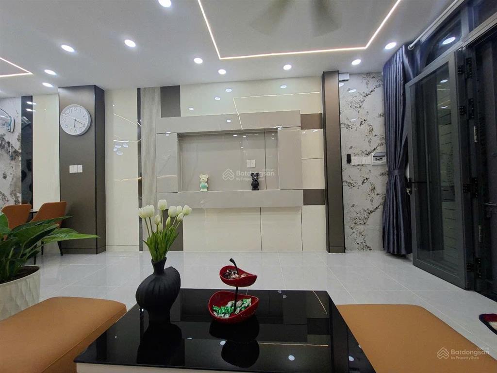 Nhà đẹp full nội thất ngay công viên làng hoa đường nguyễn văn khối gò vấp
