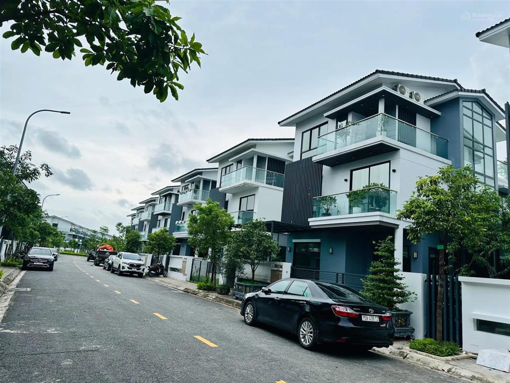 Biệt thự đơn lập beomes 16 tỷ. giá đã bao gồm thuế phí sổ hồng trao tay