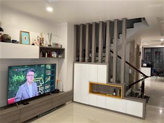 Cho thuê nhà kdc himlam quận 7  tiện làm công ty hoặc văn phòng