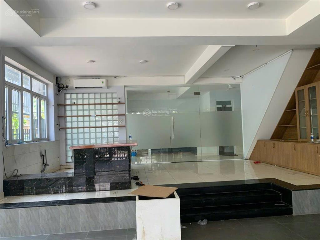 Cho thuê căn góc 2 mặt tiền đường thông lđh khu b đường trần thị liền