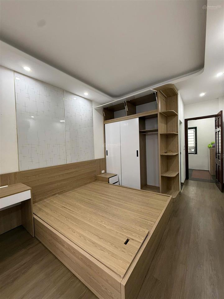 Cho thuê nhà nguyên căn 5 tầng mới tinh gần quang trung, hà đông