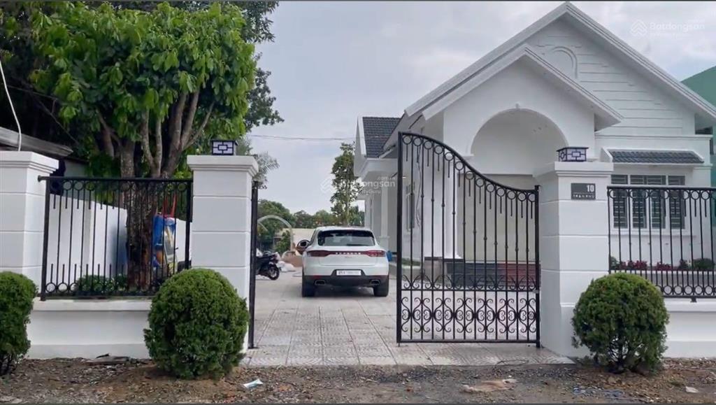 Bán biệt thự mặt tiền đường trần phú, thị trấn gia ray, xuân lộc, diện tích 17.8x110m