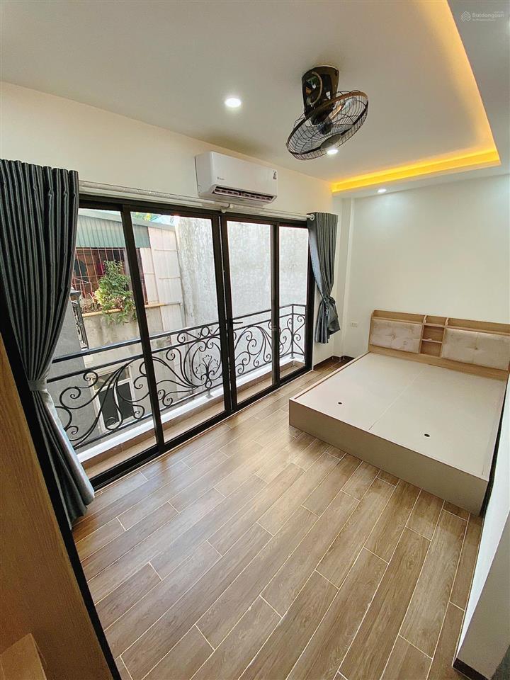 Cho thuê phòng chdv la thành giảng võ 20m2 ban công máy giặt riêng full đồ 5tr5/th