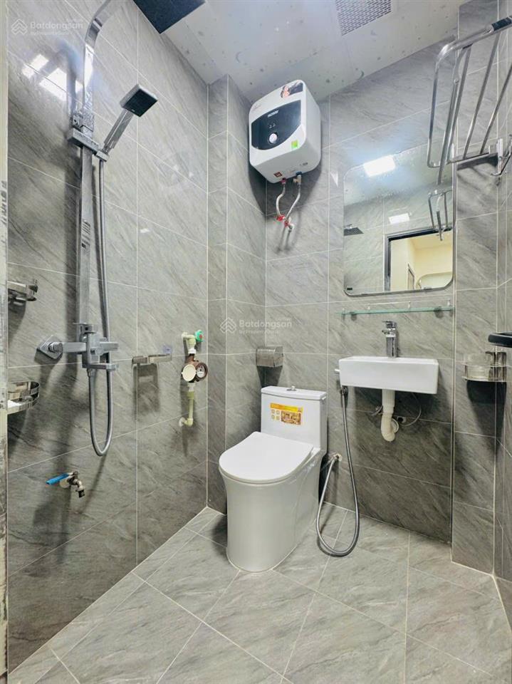 Bán chdv mặt phố la thành giảng võ 7t 90m2 mt 8.5m 15p full đồ dòng tiền sẵn 25 tỷ