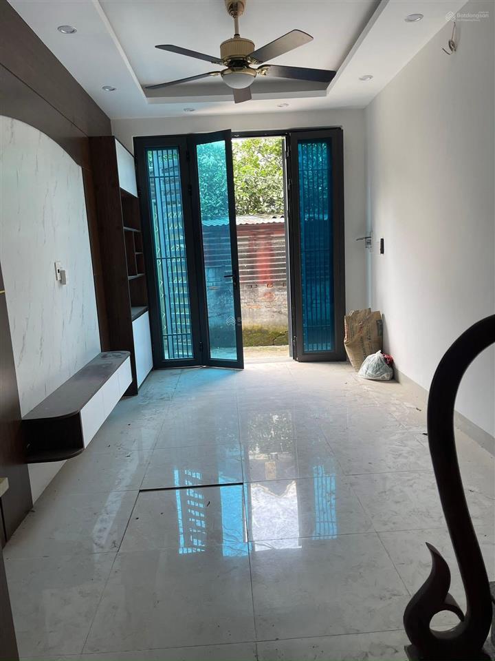 Phú vinh 32m  5 tầng  ô tô đỗ cửa, 4 ngủ full nội thất