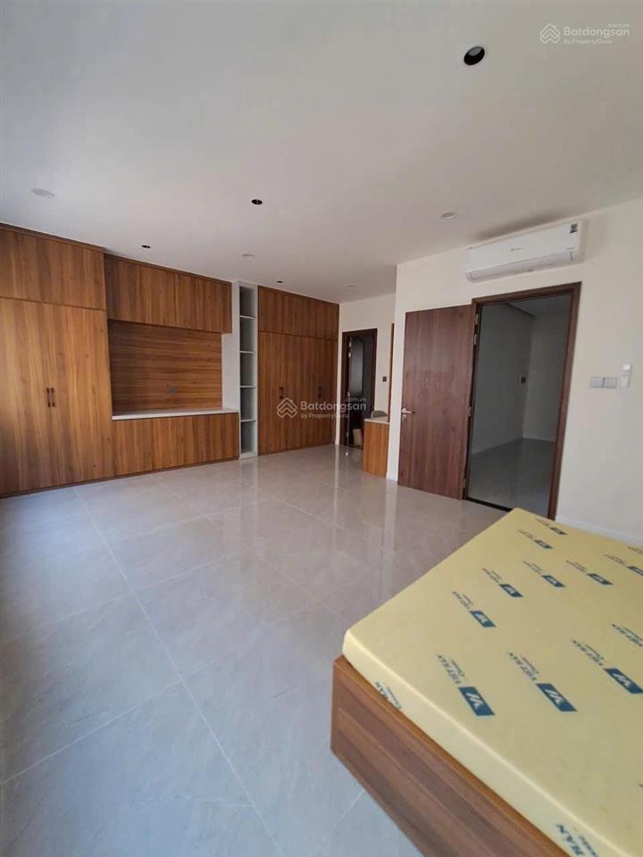 Cho thuê biệt thự cao cấp quận 7, 4pn hầm trệt 2 lầu, full nt cao cấp, ở ngay 65 triệu/ tháng