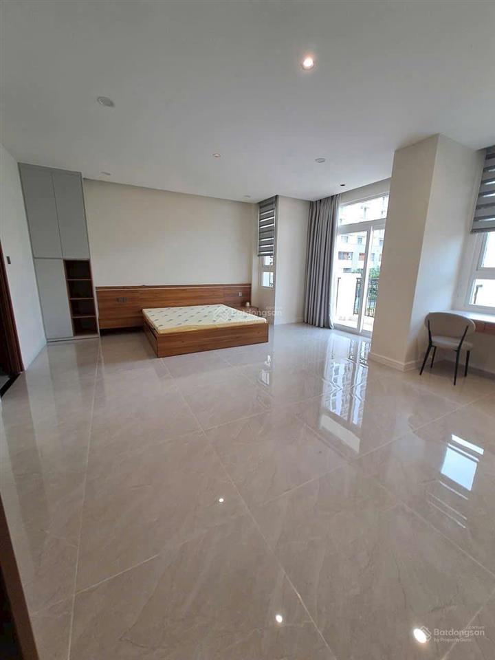 Cho thuê biệt thự cao cấp quận 7, 4pn hầm trệt 2 lầu, full nt cao cấp, ở ngay 65 triệu/ tháng