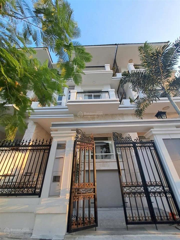 Cho thuê biệt thự cao cấp quận 7, 4pn hầm trệt 2 lầu, full nt cao cấp, ở ngay 65 triệu/ tháng