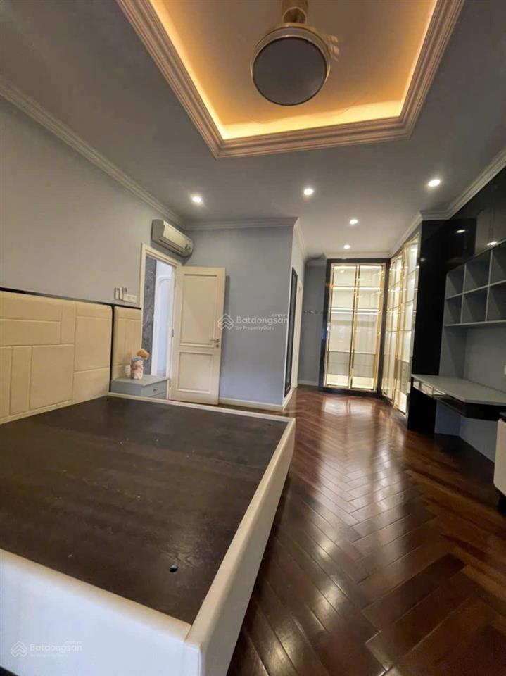 Biệt thự đẳng cấp siêu khan hiếm khu compound nguyễn trọng tuyển  dt 10x20m  4 tầng  giá 49 tỷ