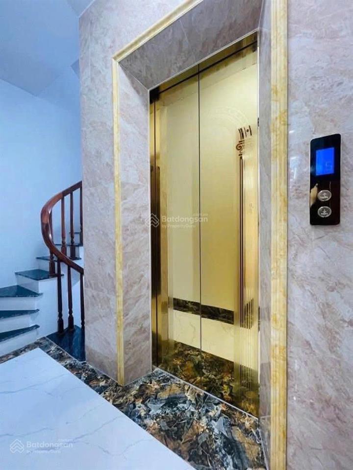 Bán nhả 6 tầng, thang máy siêu hiếm 61.1m2, 15,5 tỷ, đông ngạc, ô tô tránh kinh doanh.