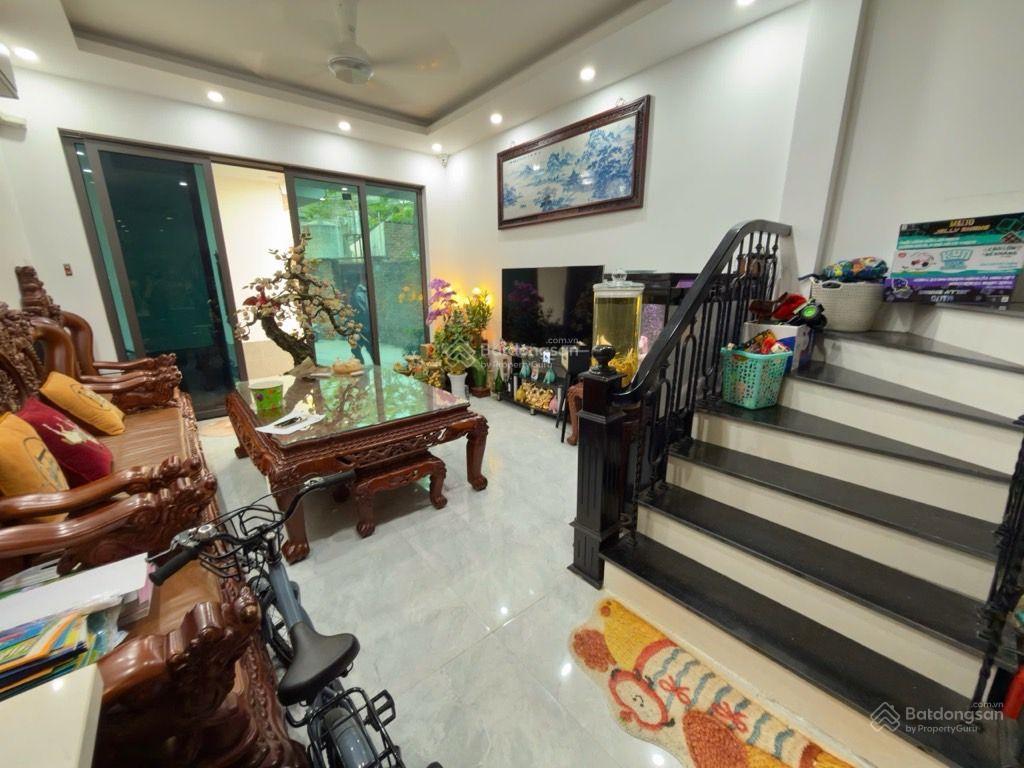 Bán nhà liên mạc, 5,26 tỷ, 34,9 m2, 5 tầng, giao thông thuận tiện.