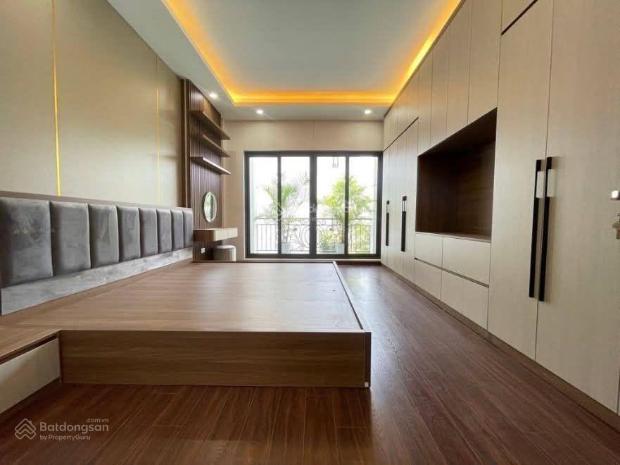 Bán nhà liên mạc, thượng cát, 7,96 tỷ, 51,1m2, nội thất đầy đủ, ô tô ngủ trong nhà.