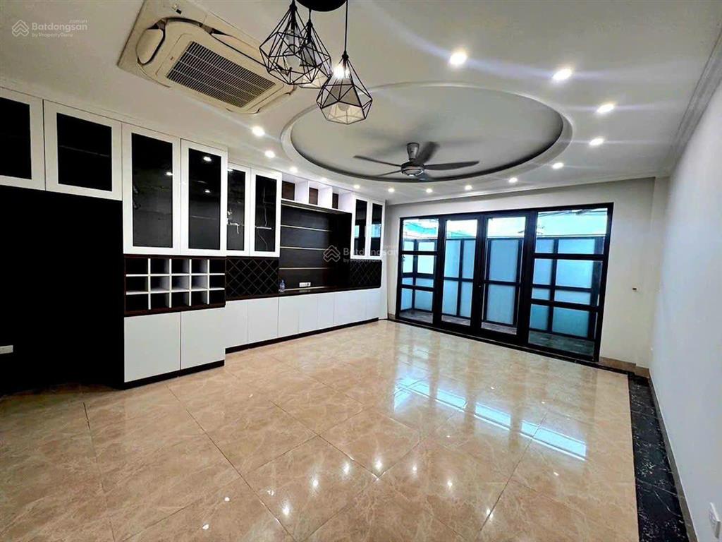 Bán nhà đông ngạc, 14,9 tỷ, 61,1m2, giá ưu đãi, ô tô tránh kinh doanh, tháng máy.