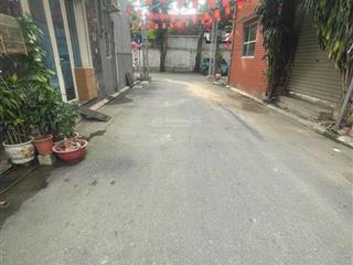 Bán nhà 41,9m2 tại thụy phương, giá tốt 6,9 tỷ, ô tô tránh kinh doanh.