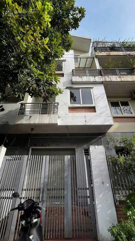 Bán nhà an dương vương, tây hồ 5 4 tầng 8,4 tỷ, 45,1 m2, ô tô 10m.