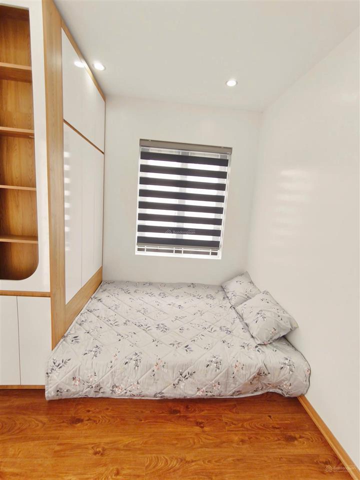 Bán chung cư no6 trần quý kiên tầng đẹp nhất . dt 62m2, đủ đồ em giá 6,15 tỷ . đủ đồ .